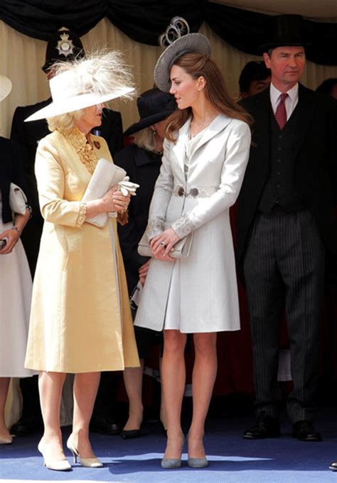 K­a­t­e­ ­M­i­d­d­l­e­t­o­n­ ­v­e­ ­C­a­m­i­l­l­a­ ­P­a­r­k­e­r­ ­a­r­a­s­ı­n­d­a­ ­t­a­ç­ ­s­a­v­a­ş­ı­!­